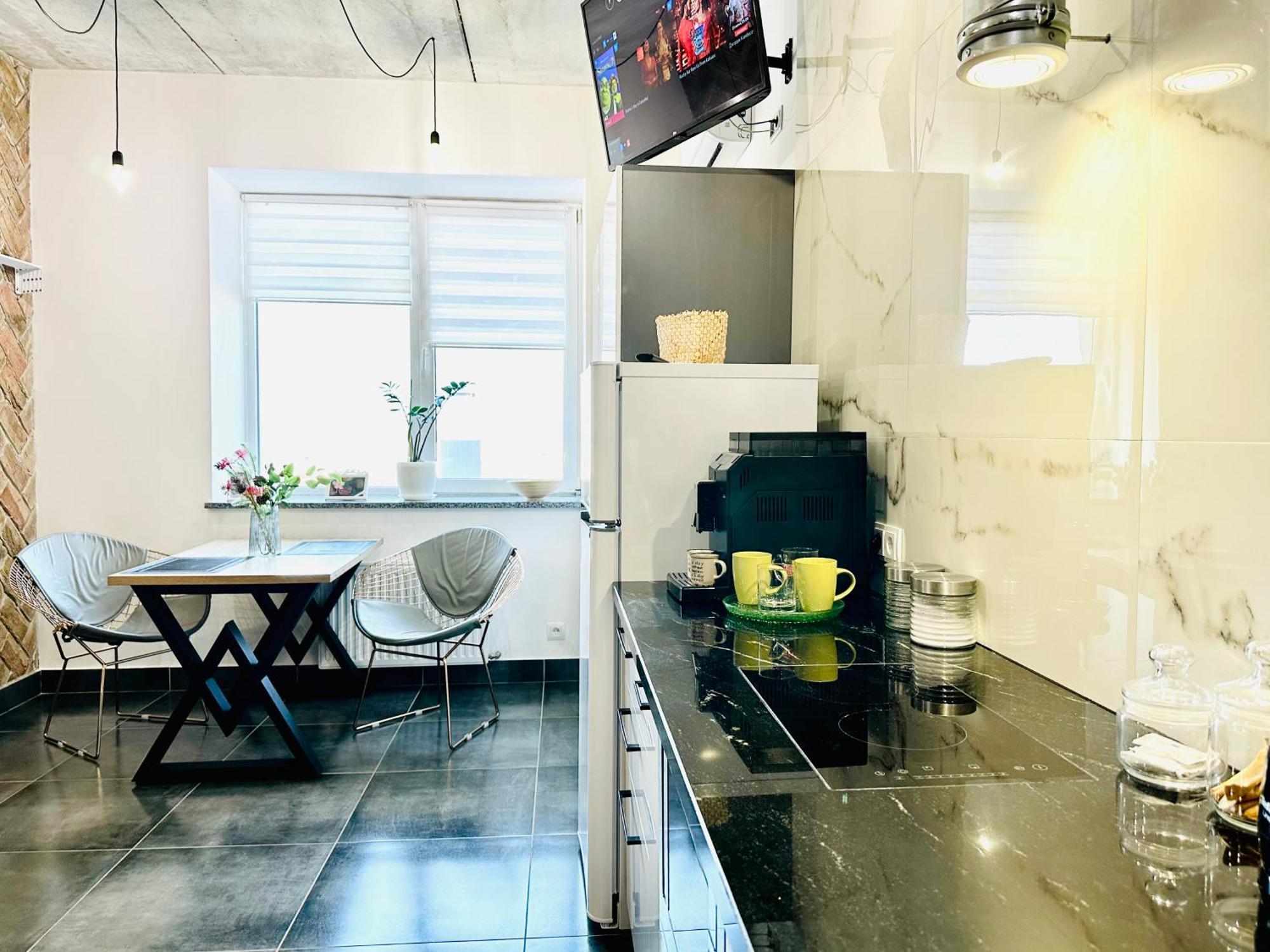 Comfortable Apartments With A Coffee Machine In The City Centre, Zlata Plaza Rivne Extérieur photo